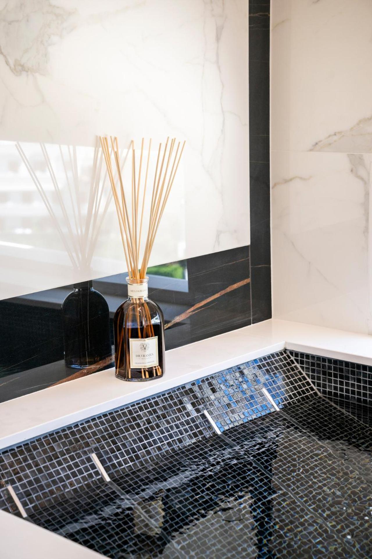 Gianlica Suites Позитано Экстерьер фото