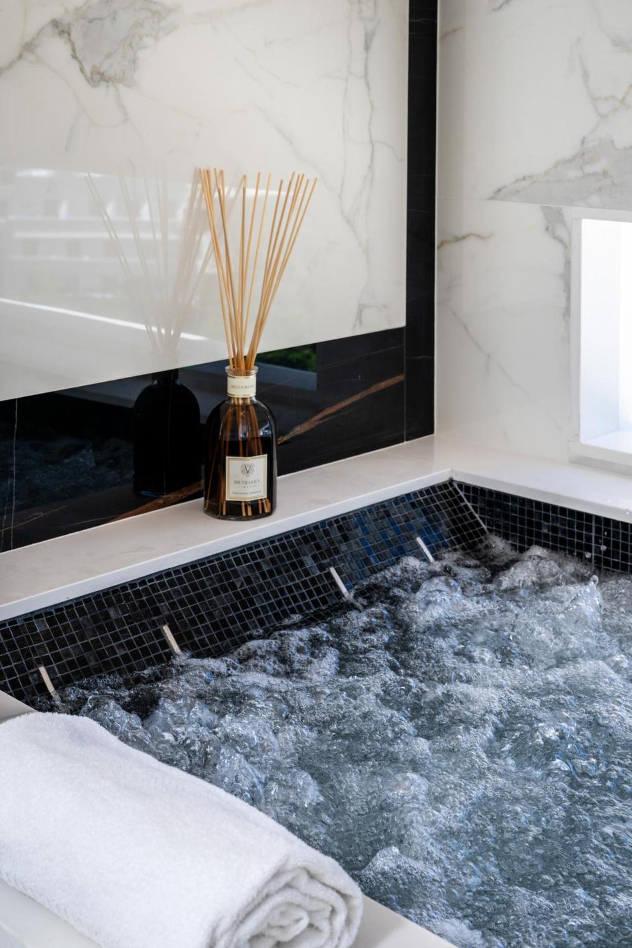 Gianlica Suites Позитано Экстерьер фото